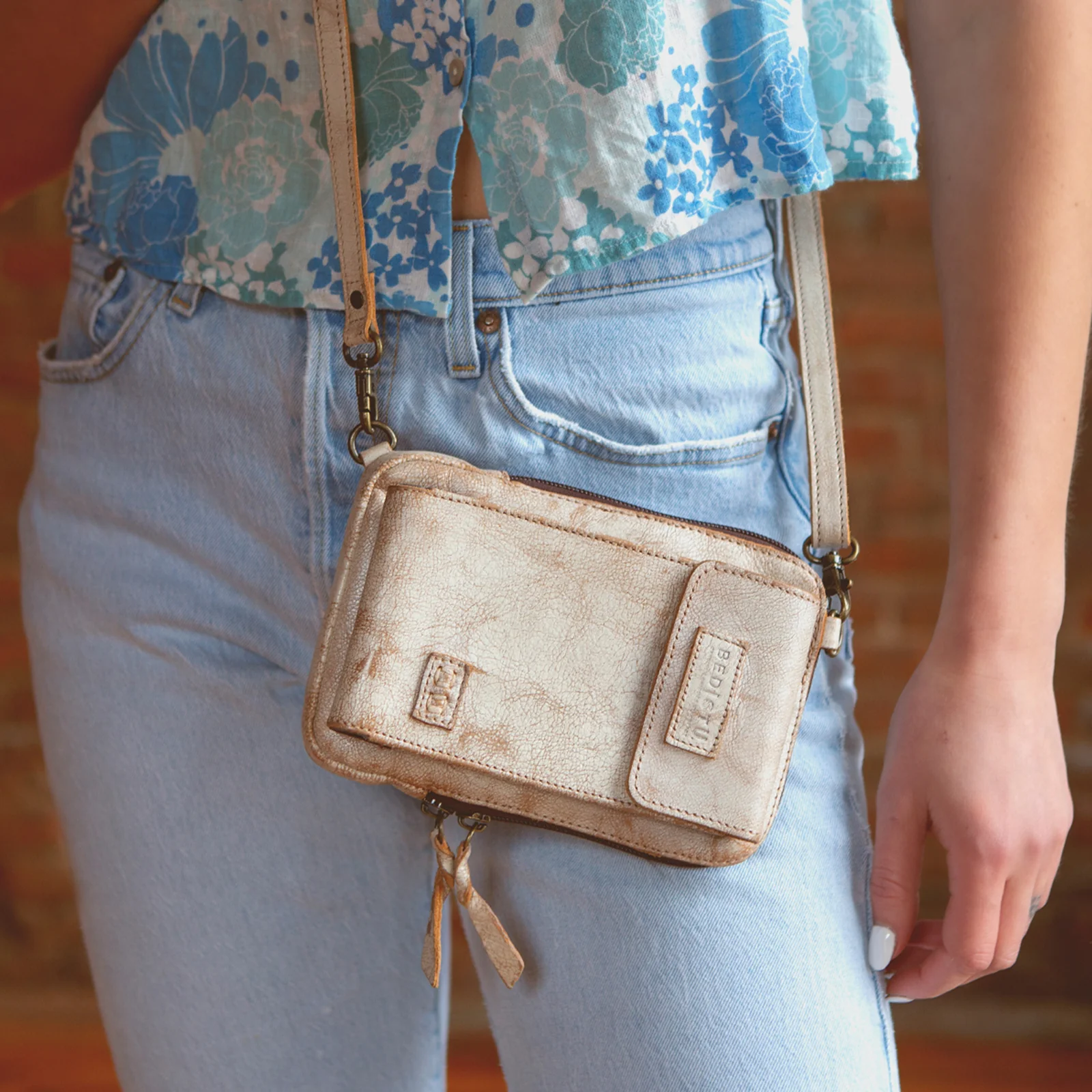 Bed Stu Alelike Crossbody Bag - Nectar Lux - Image 4
