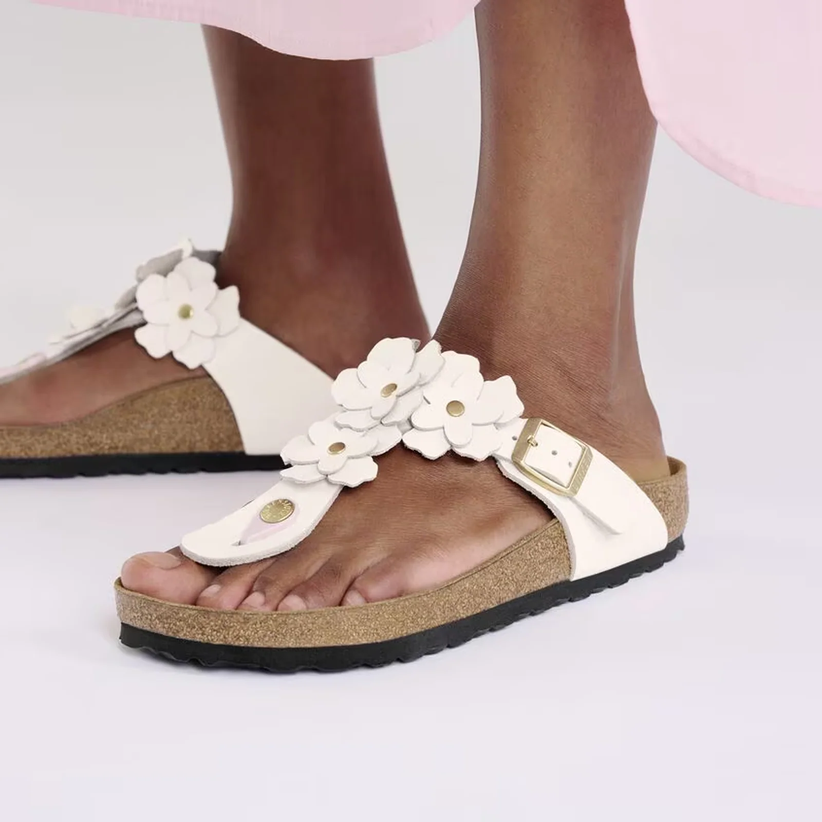 Birkenstock Gizeh Flowers Sandal (Women) - Light Rose Leather - Image 7