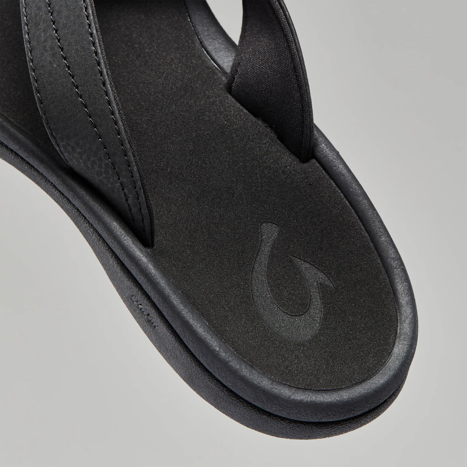 OluKai 'Ohana Sandal (Women) - Black/Black - Image 5