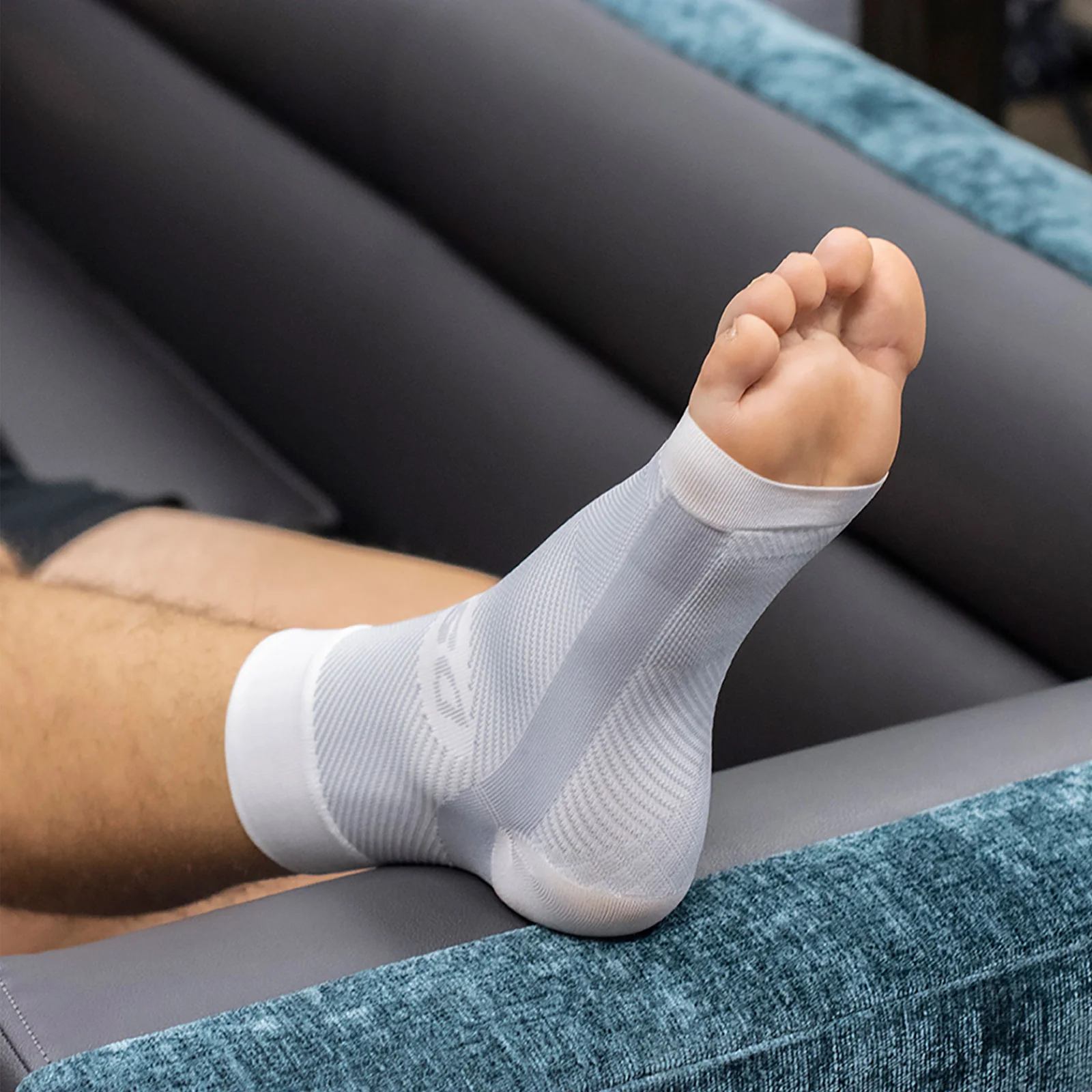 OS1st DS6 Nighttime PF Treatment Sleeve (Unisex) - White - Image 5