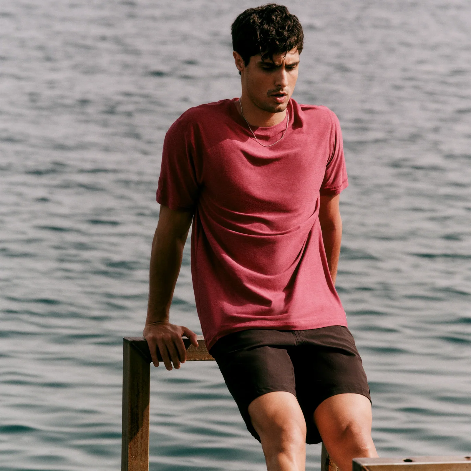 Vuori Strato Tech Tee (Men) - Sour Cherry Heather - Image 6