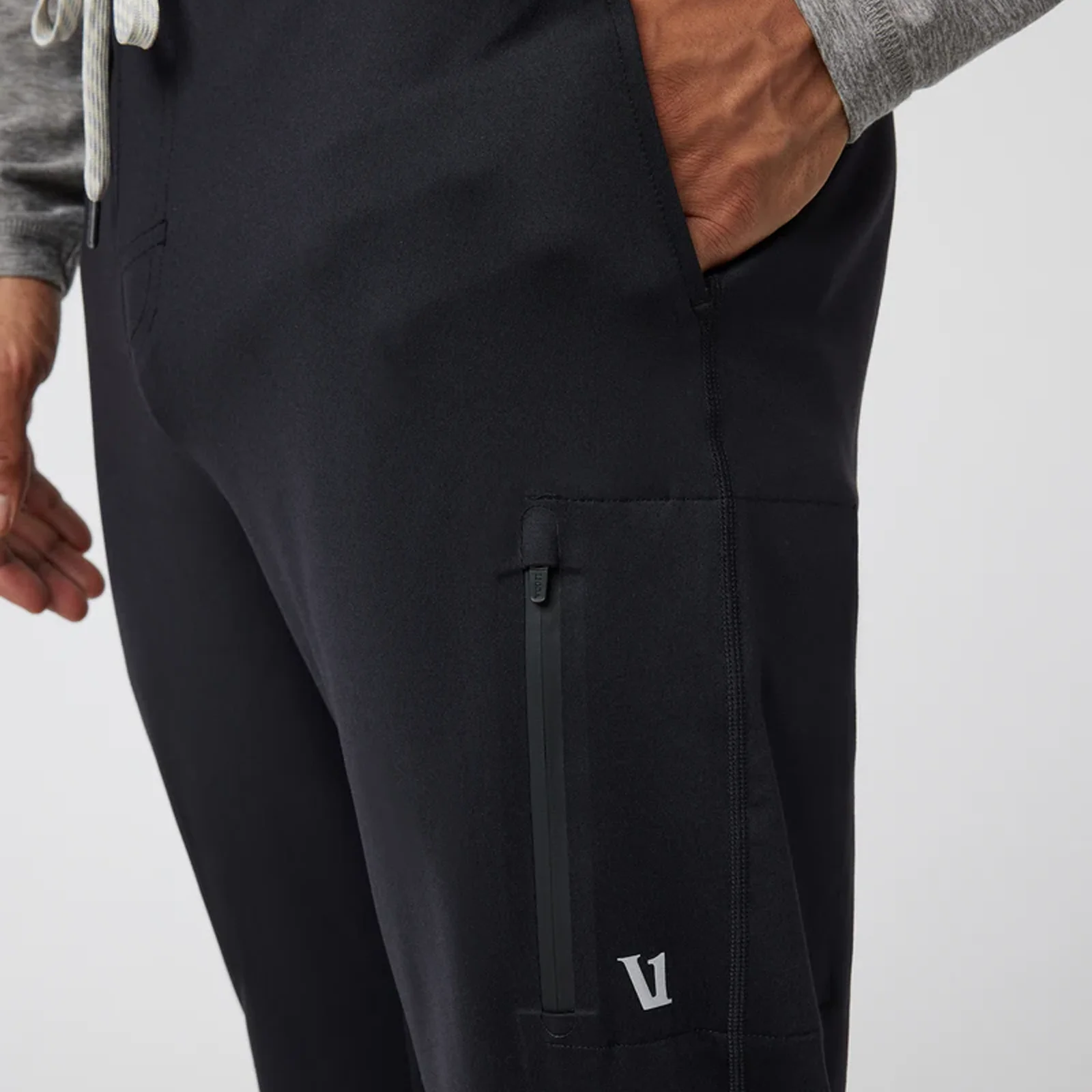 Vuori Sunday Performance 28" Jogger (Men) - Black - Image 6